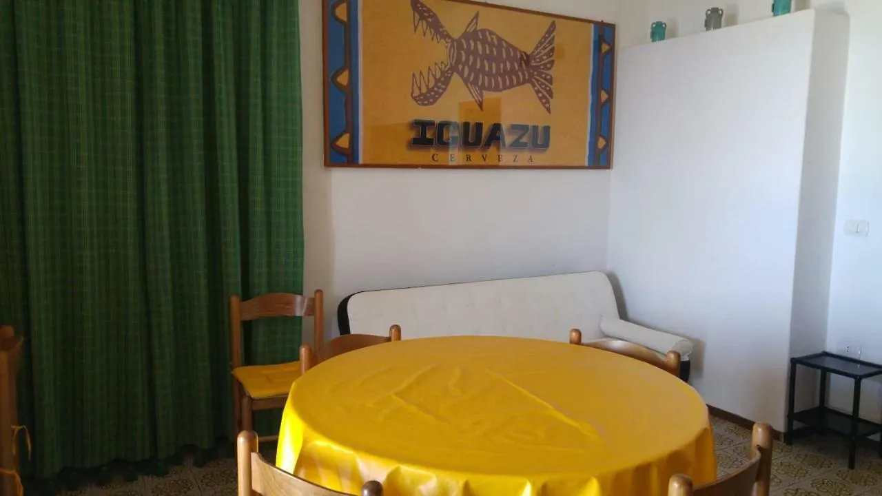 Ferienwohnung Fronte Mare Isola Rossa Apartment