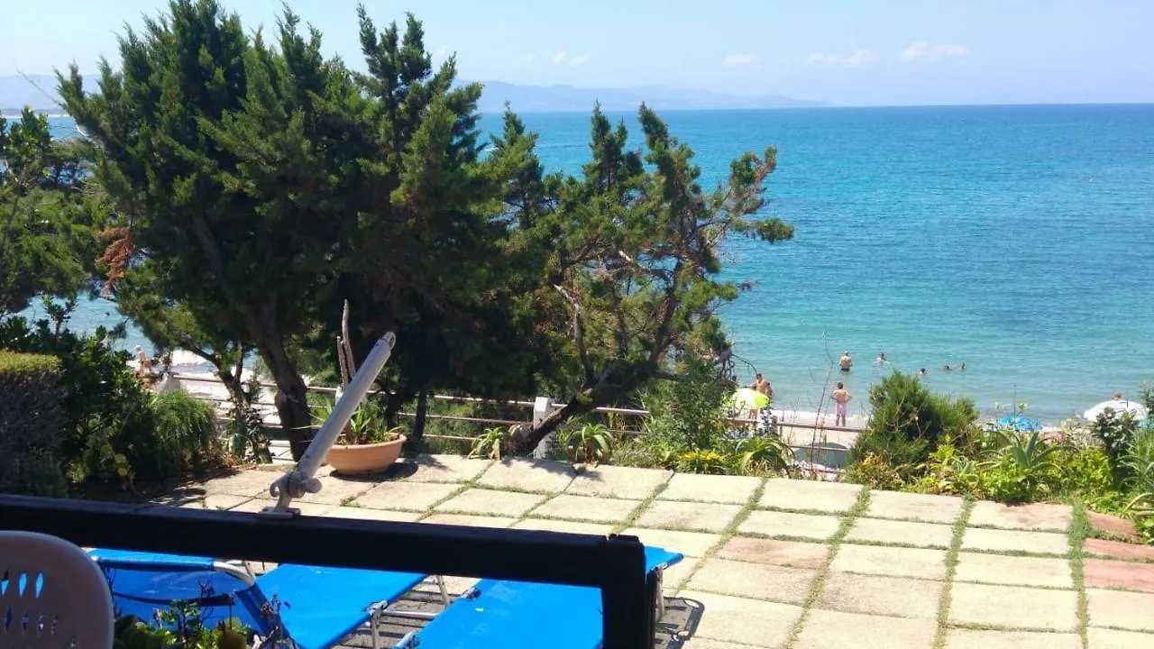 Fronte Mare Apartment Isola Rossa