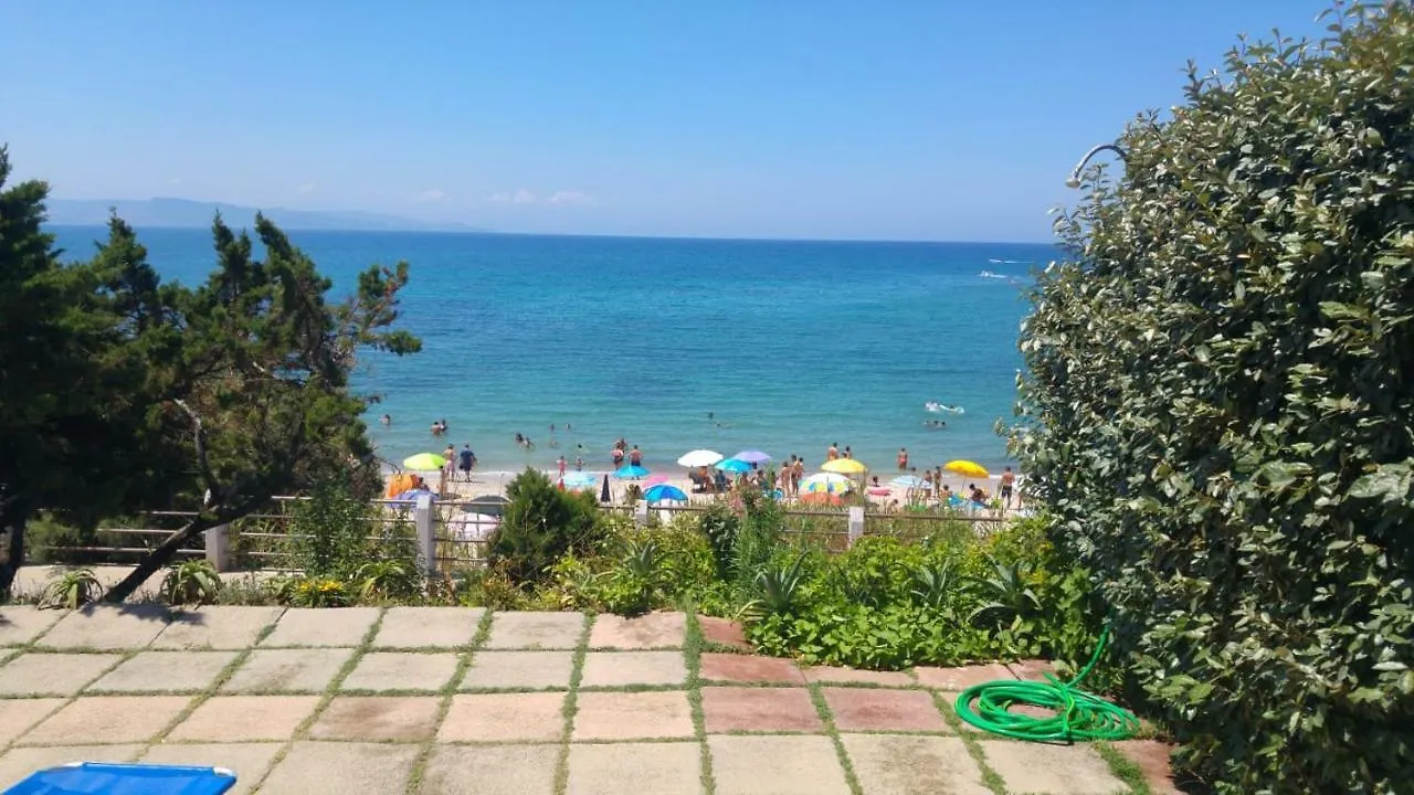 Fronte Mare Apartment Isola Rossa